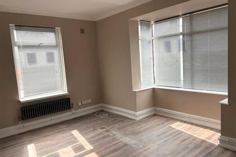 2 bedroom apartment to rent, Edmund Road, Southsea PO4