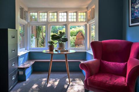 4 bedroom detached house for sale, Petworth Road, Witley GU8 5LS