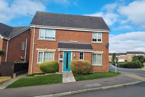 4 bedroom detached house to rent, Samian Close, Worksop