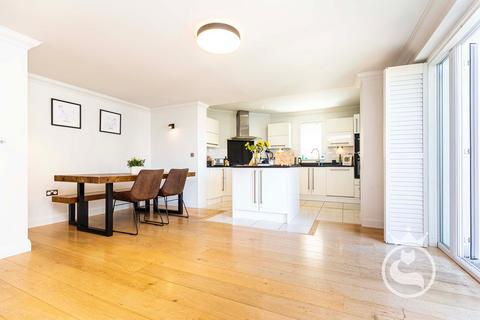 4 bedroom detached house for sale, Springfield Road, Poole BH14