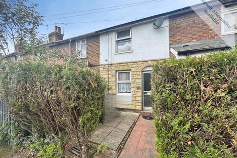 2 bedroom terraced house to rent, Shipbourne Road Tonbridge TN10