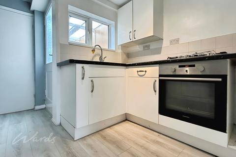 2 bedroom terraced house to rent, Shipbourne Road Tonbridge TN10