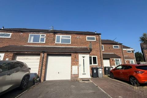 3 bedroom semi-detached house to rent, Setley Gardens, Bournemouth, BH8