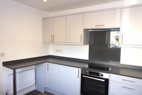 2 bedroom detached house to rent, Lodden, Gillingham