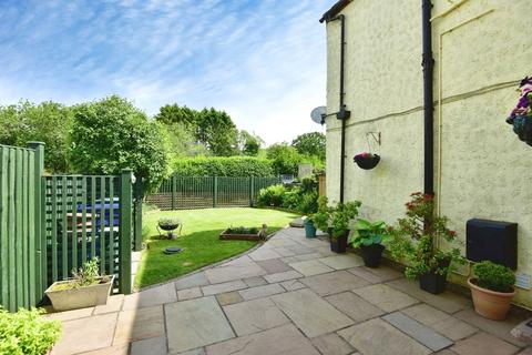2 bedroom end of terrace house for sale, Heathcote Road, Bignall End, Stoke-on-Trent, Staffordshire, ST7