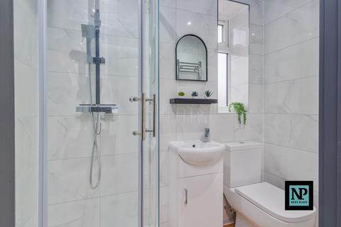 1 bedroom house of multiple occupation to rent, Alfred Street, Tamworth, B79