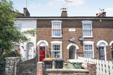 2 bedroom terraced house to rent, King Street, Bedfordshire LU5