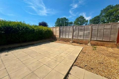 1 bedroom in a house share to rent, Therfield Walk, Dunstable LU5
