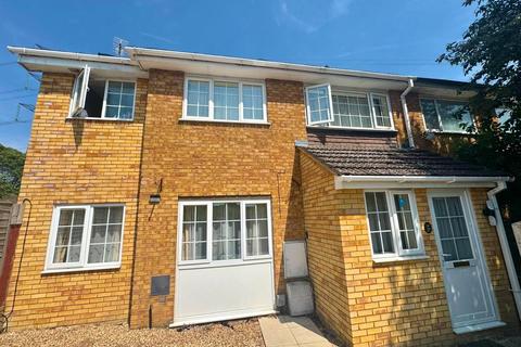 1 bedroom in a house share to rent, Therfield Walk, Dunstable LU5