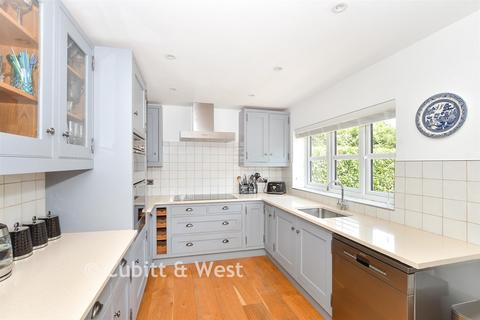 3 bedroom detached bungalow for sale, Rowplatt Lane, Felbridge, West Sussex