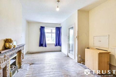 3 bedroom semi-detached house for sale, Bradford Road, Brighouse, West Yorkshire, HD6 4BN