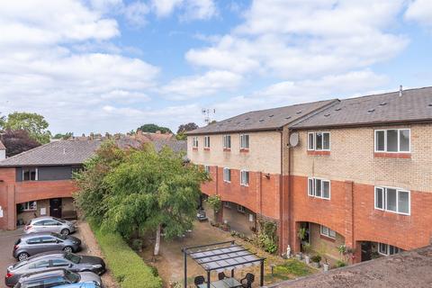 1 bedroom flat for sale, High Street, Maldon