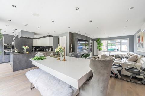 Runnelfield, Harrow on the Hill, Harrow, HA1