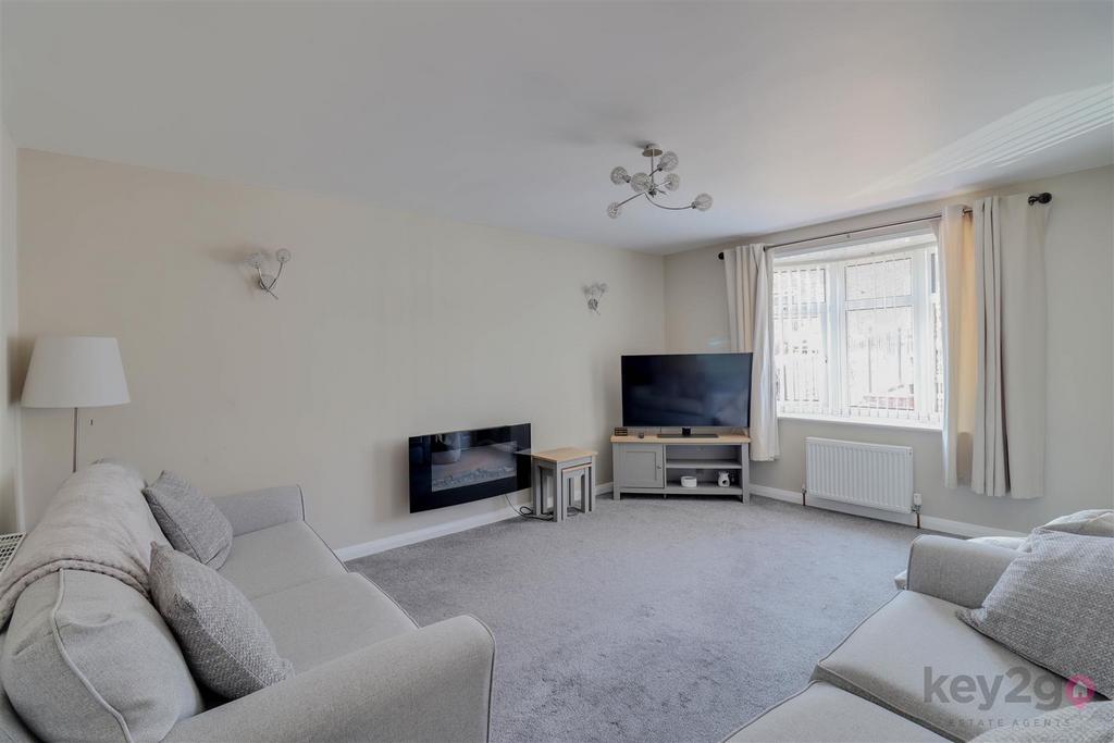 House in Sheffield, Birley Spa, Hackenthorpe - View 4