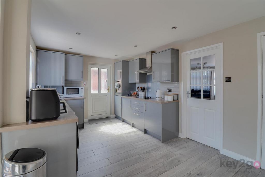 House in Sheffield, Birley Spa, Hackenthorpe - View 6