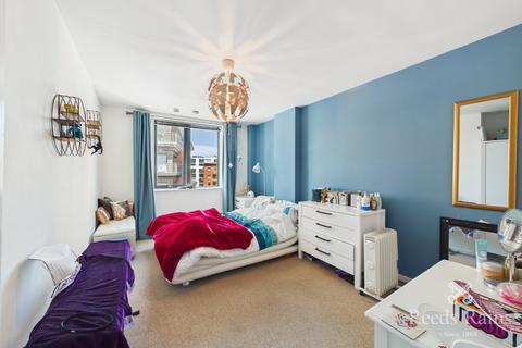 2 bedroom apartment for sale, City Road East, Manchester M15