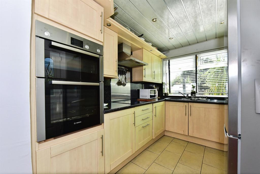 Seagrave Crescent, Gleadless, Sheffield - View 3