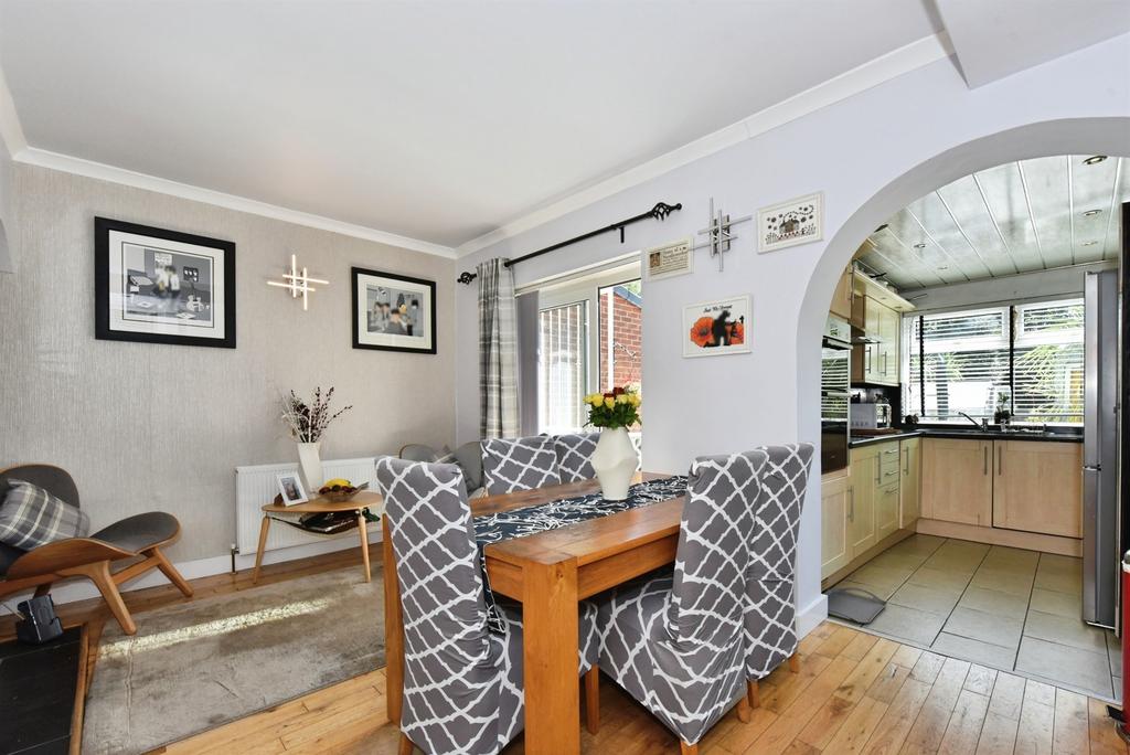 Seagrave Crescent, Gleadless, Sheffield - View 4