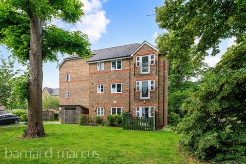 2 bedroom ground floor flat for sale, Westcote Road, Epsom