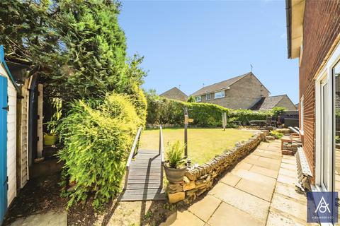 4 bedroom detached house for sale, Robinson Drive, Northamptonshire NN13