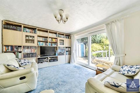 4 bedroom detached house for sale, Robinson Drive, Northamptonshire NN13