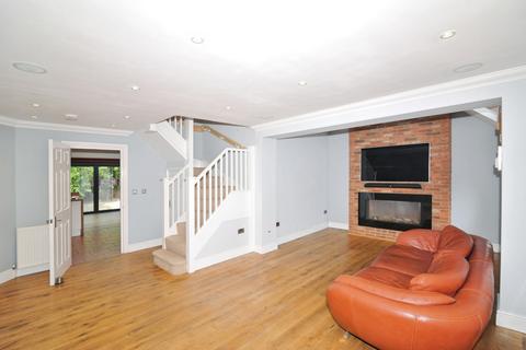 3 bedroom semi-detached house for sale, Brightling Road, Robertsbridge, East Sussex, TN32