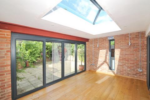 3 bedroom semi-detached house for sale, Brightling Road, Robertsbridge, East Sussex, TN32