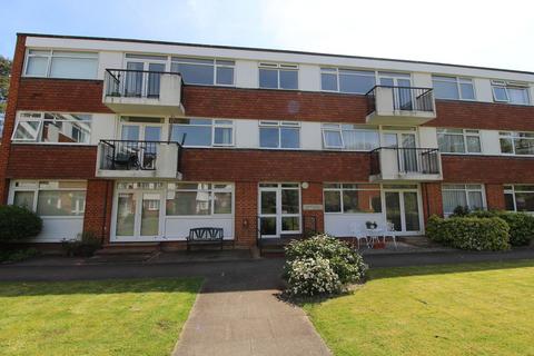 2 bedroom flat to rent, Sollershott Hall, Letchworth Garden City, SG6