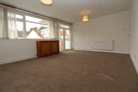 2 bedroom flat to rent, Sollershott Hall, Letchworth Garden City, SG6