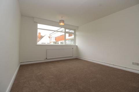 2 bedroom flat to rent, Sollershott Hall, Letchworth Garden City, SG6