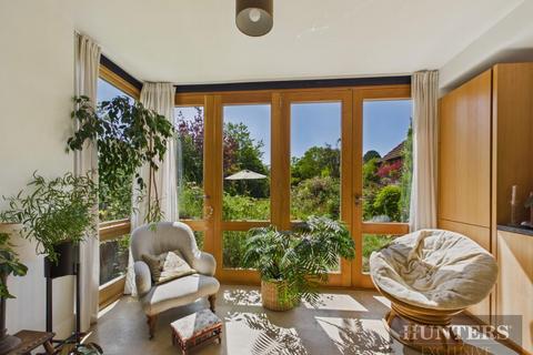 5 bedroom semi-detached house for sale, East Park Road, Scalby, Scarborough