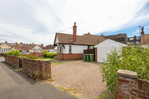 3 bedroom bungalow for sale, Narrabeen Road, Folkestone, CT19