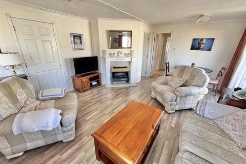 2 bedroom park home for sale, Mossways Park, Wilmslow