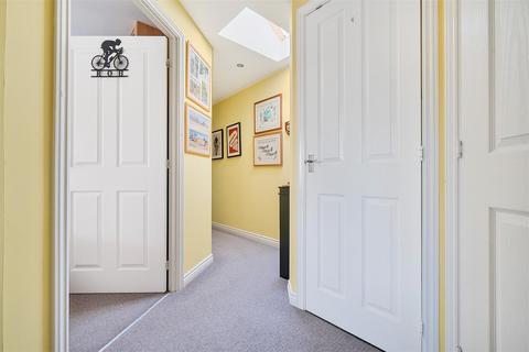 2 bedroom coach house for sale, Blackberry Way, Keynsham, Bristol
