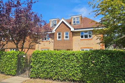 2 bedroom apartment for sale, CHURCH ROAD, BOOKHAM, KT23