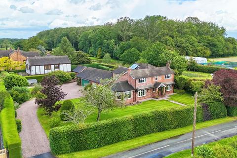 4 bedroom detached house for sale, Stoneley Green, Burland, CW5