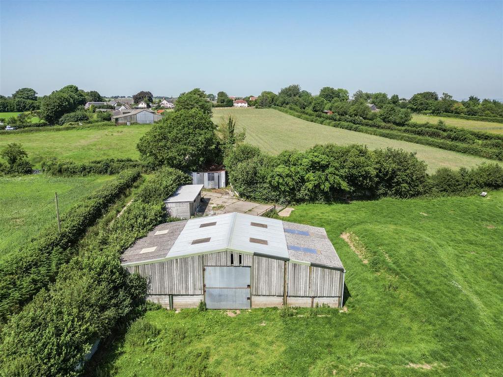 South of Riddlecombe - More
