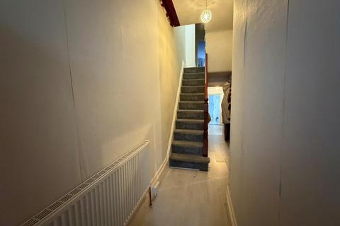 3 bedroom end of terrace house for sale, Sandringham Street, Hull, HU3 6EB