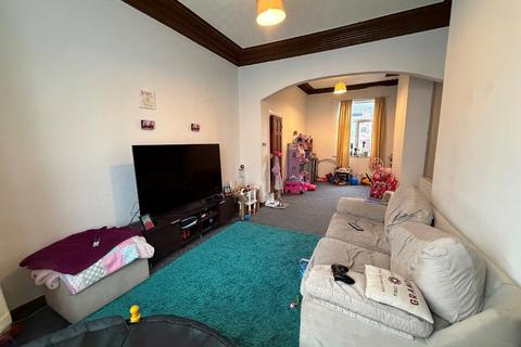 3 bedroom end of terrace house for sale, Sandringham Street, Hull, HU3 6EB