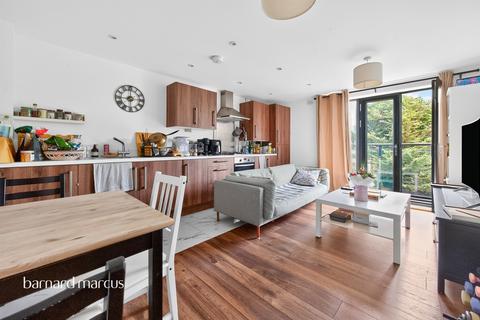 1 bedroom flat for sale, Broadwater Road, London