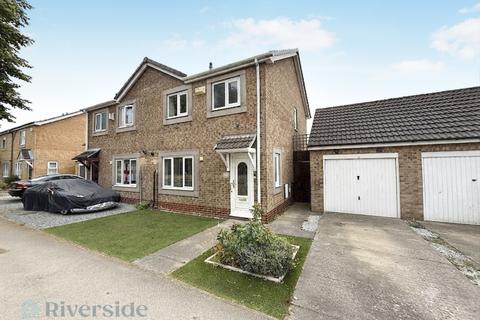 3 bedroom semi-detached house for sale, South Bridge Road, Hull HU9