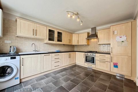 3 bedroom semi-detached house for sale, South Bridge Road, Hull HU9