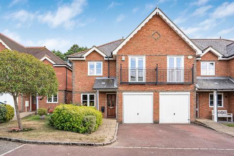 Bramley Grove, Ashtead, KT21