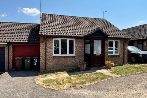 2 bedroom detached bungalow for sale, Hoylake Drive, Farcet, Peterborough