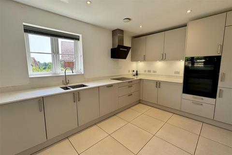 2 bedroom detached bungalow for sale, Wormley, Godalming