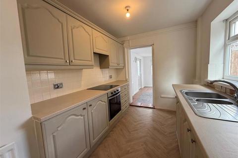 2 bedroom semi-detached house to rent, Langdale Crescent, Middlesbrough.
