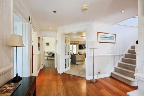 4 bedroom detached house for sale, Chestnut Close, Ettington, STRATFORD-UPON-AVON