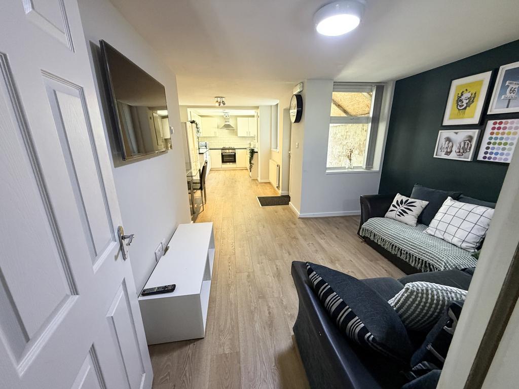 House in Liverpool, Kensington Fields, Kensington - View 2