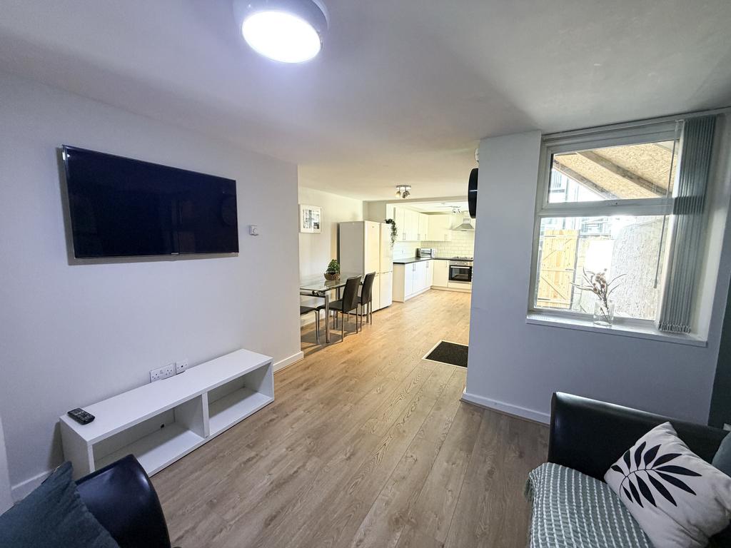 House in Liverpool, Kensington Fields, Kensington - View 4