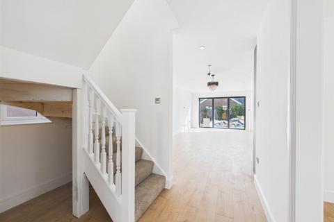 4 bedroom detached house for sale, Netherne Lane, Coulsdon CR5